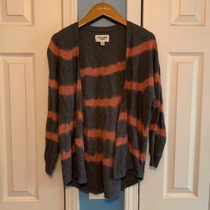 Cropped Sleeve Cardigan